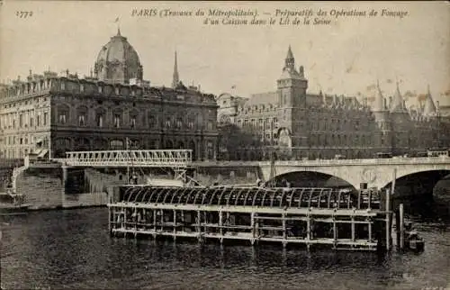 Ak Paris VI, Metropolitan Works, Untergang des zentralen Senkkastens im großen Arm der Seine