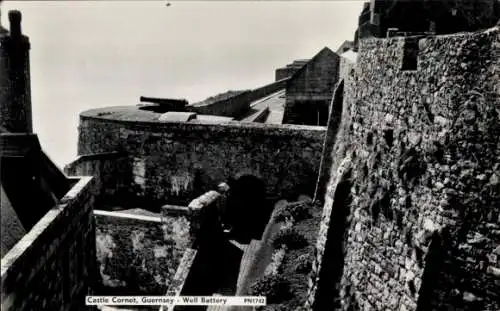 Ak Guernsey Channel Island, Castle Cornet, Well Battery