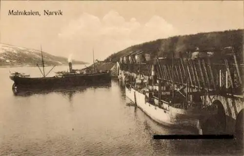 Ak Narvik Norwegen, Malmkaien, Frachtschiffe im Hafen