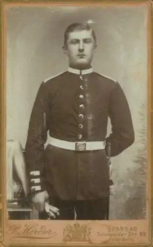 CdV Berlin, Deutscher Soldat in Uniform, Portrait