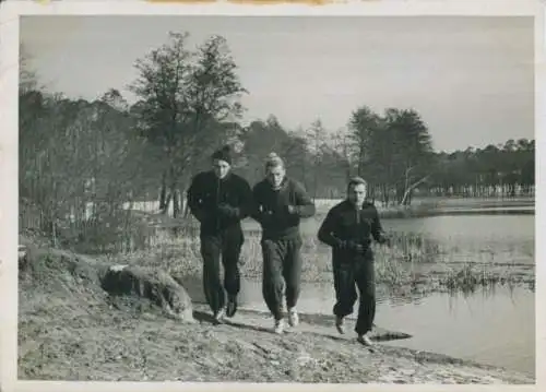 Foto Berlin Wilmersdorf Grunewald, Boxer Franz Schoepgens, Bubi Scholz, Hans Stretz