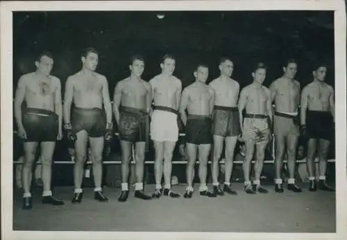 Foto Boxer Franz Schoepgens, Hans Stretz und weitere im Ring
