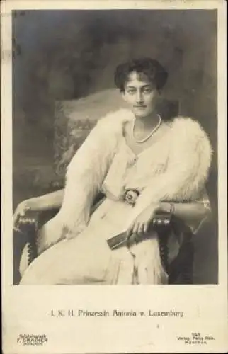 Ak Prinzessin Antonia von Luxemburg, Portrait, Pelzstola