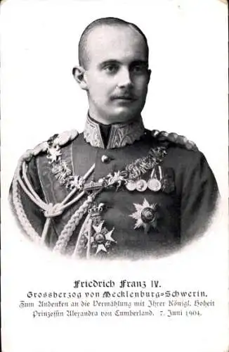 Ak Friedrich Franz IV, Großherzog von Mecklenburg-Schwerin, Portrait, Uniform, Orden