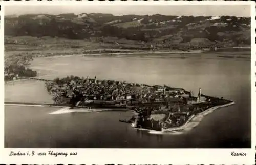 Ak Lindau am Bodensee Schwaben, Totalansicht, Blick vom Flugzeug