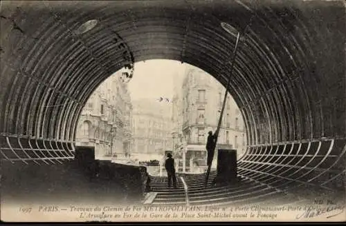 Ak Paris, Eisenbahnarbeiten, Bahnhof Place Saint Michel vor dem Untergang