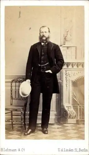 CdV König Albert von Sachsen, Portrait im Anzug