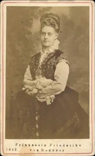 CdV Prinzessin Friederike von Hannover, Portrait