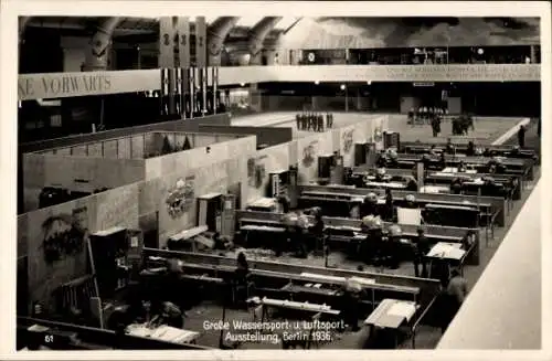 Ak Berlin, Große Wassersport- und Luftsport-Ausstellung 1936, Halle