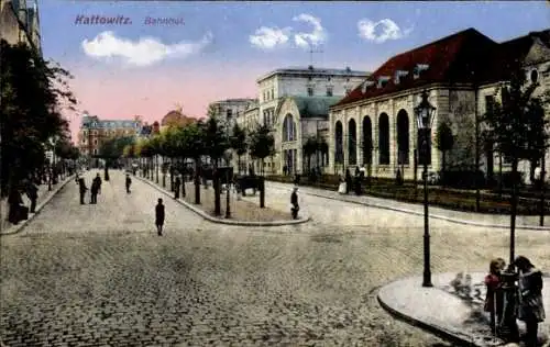 Ak Katowice Kattowitz Oberschlesien, Bahnhof, Straßenpartie
