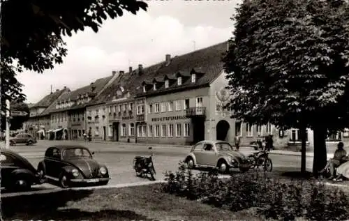 Ak Tirschenreuth in der Oberpfalz Bayern, Teilansicht, Autos