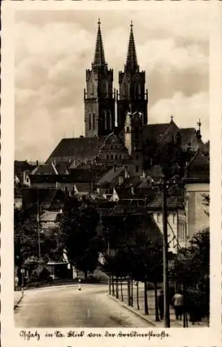 Ak Oschatz in Sachsen, Blick von der Dresdener Straße, Kirche