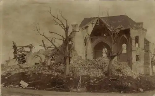 Foto Ak Frankreich, Kriegszerstörungen, I. WK