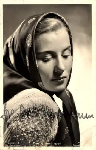 Ak Schauspielerin Eva Immermann, Portrait, Kopftuch, Autogramm