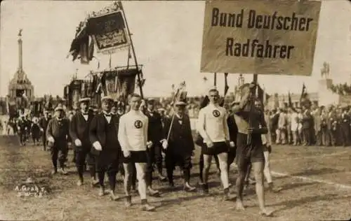 Foto Ak Bund Deutscher Radfahrer, Festzug, Turnfest