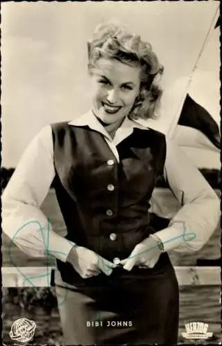 Ak Schauspielerin und Sängerin Bibi Johns, Standportrait, Autogramm, Film Musikparade