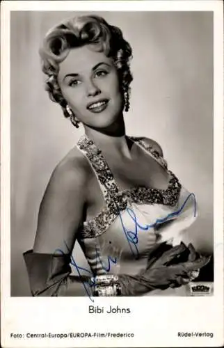 Ak Schauspielerin und Sängerin Bibi Johns, Standportrait, Autogramm