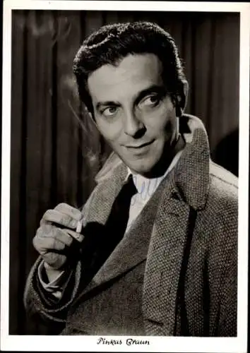 Ak Schauspieler Pinkas Braun, Portrait, Zigarette, Autogramm