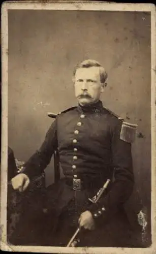 Kabinett Foto Deutscher Soldat in Uniform, Portrait