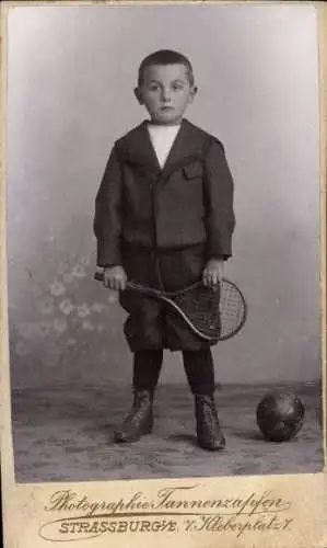 Kabinett Foto Strasbourg Straßburg Elsass Bas Rhin, Junge mit Tennisschläger und Ball, Portrait