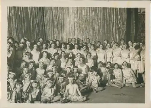 Foto Paris, L'Ecole Irene Popard a la Gaite Lyrique, groupe des ballerinas