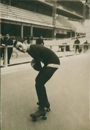 Foto Paris, Palais des Sports, Nicod, Rollschuhfahrer, 1911