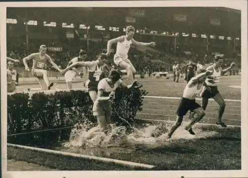 Foto Colombes Hauts de Seine, Championnat de France d'Athletisme, Hindernisrennen