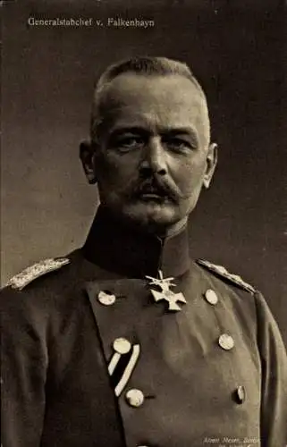 Ak Heerführer und Generalstabchef von Falkenhayn, Portrait, Orden, Wohlfahrtskarte
