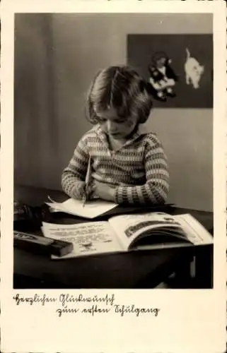 Ak Glückwunsch Neujahr, Mädchen am Tisch, Buch, Füller