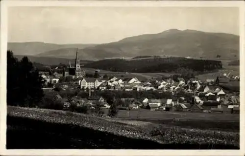 Ak Zwiesel im Bayerischen Wald, Panorama, Kirche, Rachel