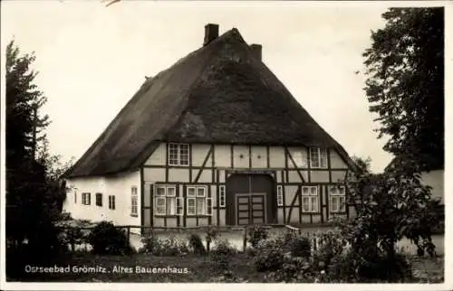 Ak Ostseebad Grömitz in Holstein, Altes Bauernhaus, Reetdach
