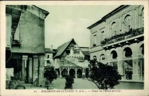 Ak Miramont-de-Guyenne Lot et Garonne, Place de l’Hotel de Ville