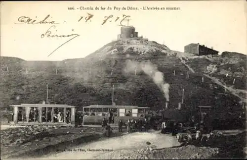 Ak Puy-de-Dome, Chemin de fer, L'Arrivee au sommet