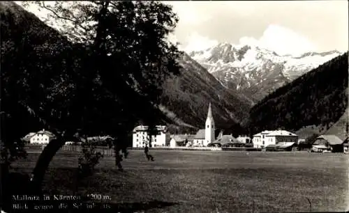 Ak Mallnitz in Kärnten, Teilansicht, Kirche, Berge
