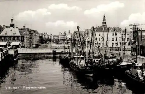 Ak Vlissingen Zeeland Niederlande, Kaufmannshafen, Schiffe