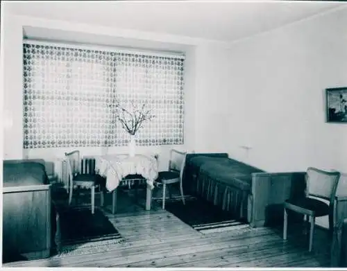 Foto Hamburg, Fotograf Hans Ernst Müller, Shell Hamburg, Innenansicht, Schlafzimmer