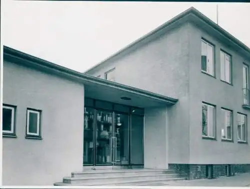 Foto Hamburg, Fotograf Hans Ernst Müller, Shell Hamburg, Außenansicht, Eingang