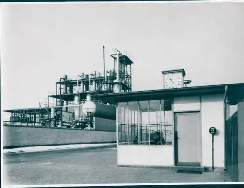 Foto Hamburg, Fotograf Hans Ernst Müller, Shell Hamburg, Fabrikgelände, Pförtnerhaus