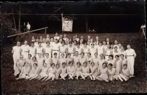 Foto Ak Steinheim? Turnerschaft, Turnerriege, Gruppenbild