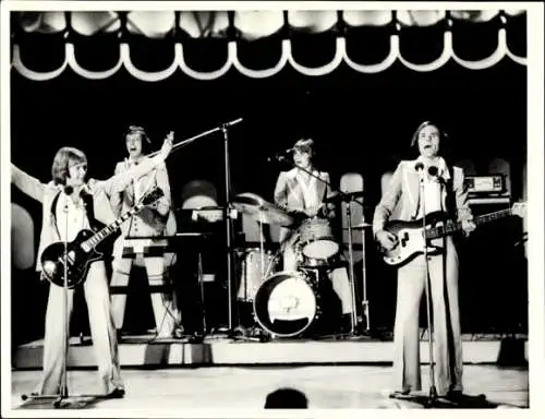 Foto The Rubettes, Sugar Baby Love, Bühne, Auftritt 1976