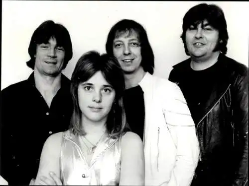 Foto Sängerin Suzi Quatro mit Band