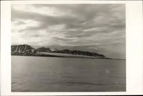 Foto Ak Norwegen, Blick zum Fjord, Landschaftspanorama