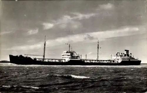 Ak Tanker SS Esso Den Haag auf dem Meer
