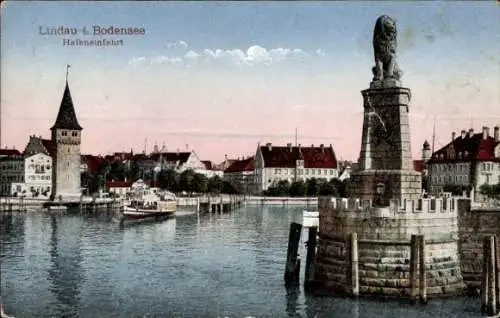 Ak Lindau am Bodensee Schwaben, Teilansicht, Schiff, Löwenstatue, Hafeneinfahrt