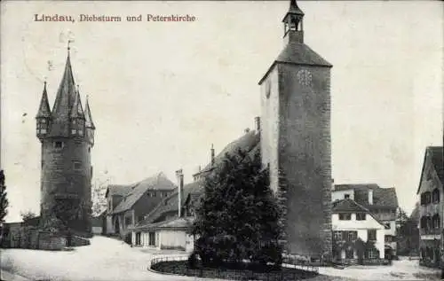 Ak Lindau am Bodensee Schwaben, Diebsturm und Peterskirche