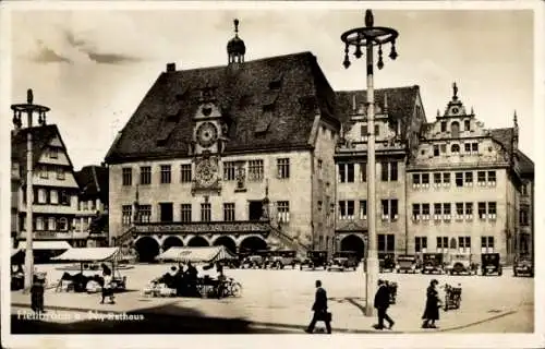 Ak Heilbronn am Neckar, Rathaus, Passanten