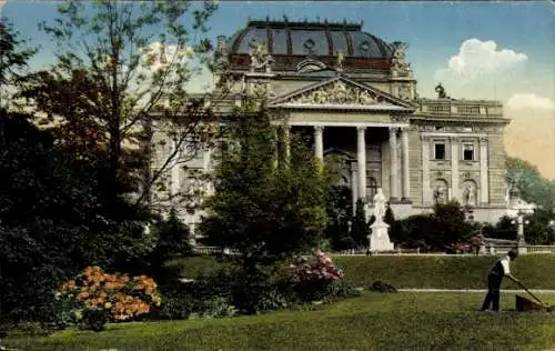 Ak Wiesbaden in Hessen, Königliches Theater, Gartenanlage, Statue, Rasenmäher