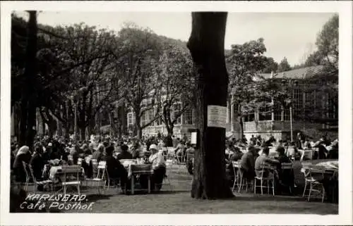 Ak Karlovy Vary Karlsbad Stadt, Cafe Posthof, Terrasse, Besucher