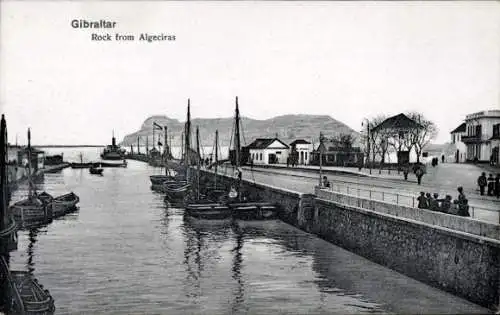 Ak Gibraltar, Blick vom Hafen von Algeciras