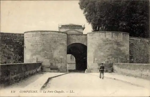 Ak Compiègne Oise, La Porte Chapelle